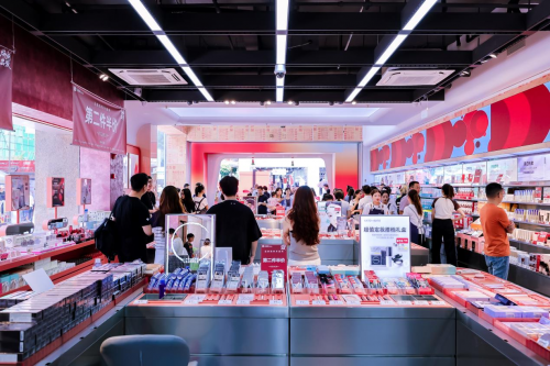 不止于品牌集合，乐沙儿品牌旗舰店开启家门口的快乐生活场